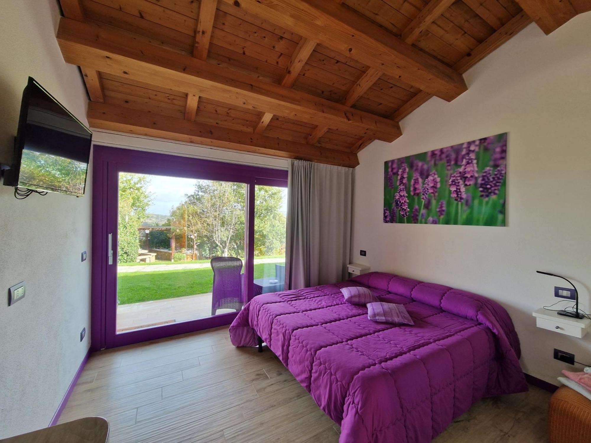 Limbara Dreaming Hotel Tempio Pausania Buitenkant foto